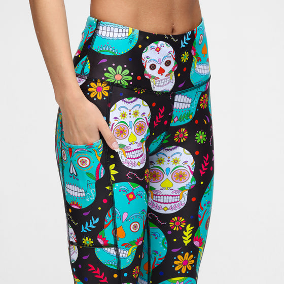 Minty Skulls Capri